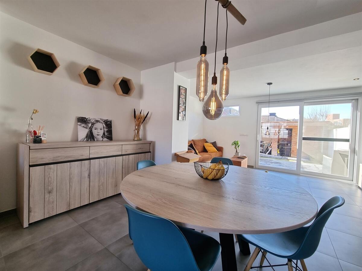 Zeer aangename, gerenoveerde woning - Zeebrugge 