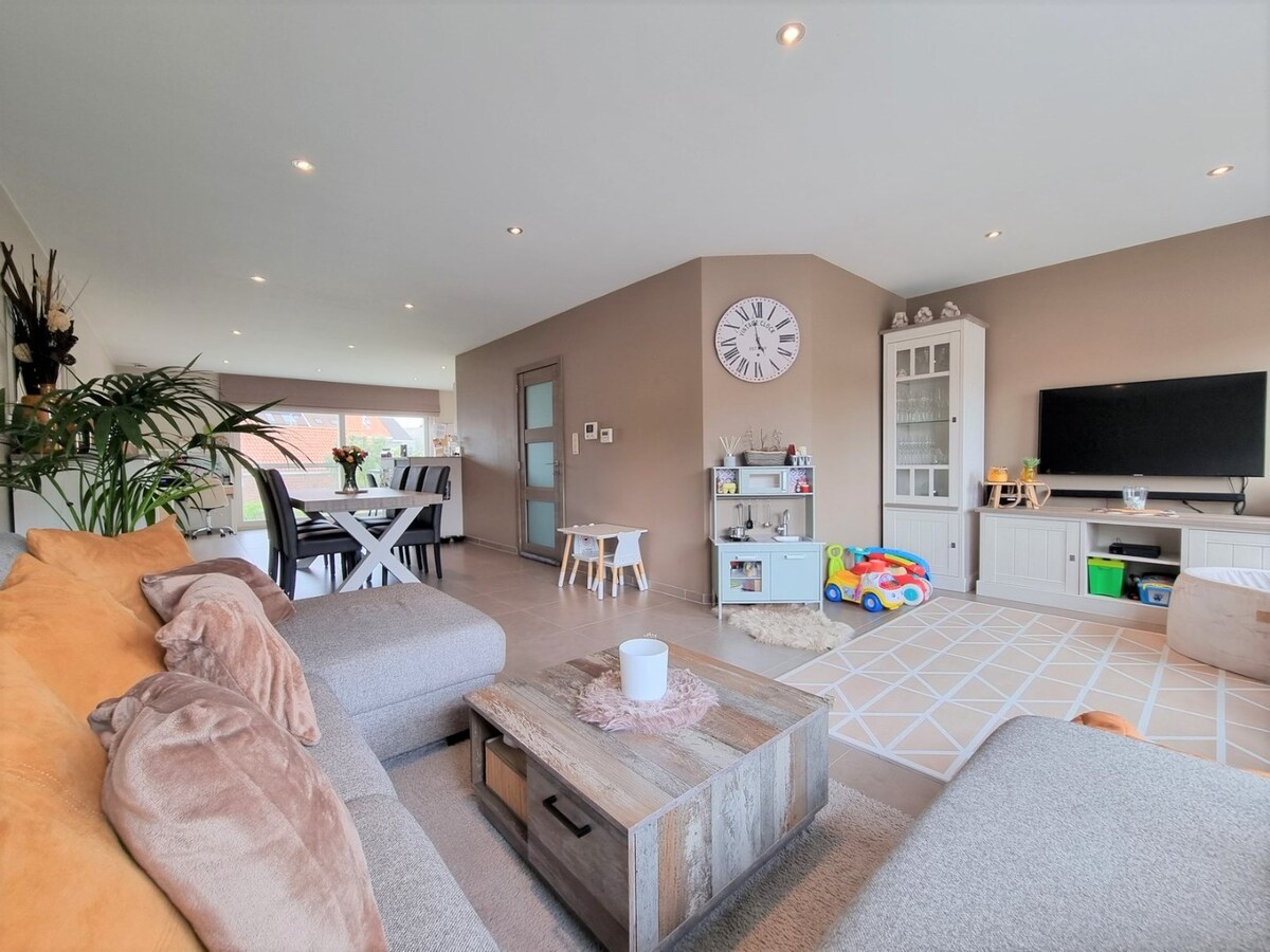 Knappe, recente gezinswoning met garage en grote tuin - Zeebrugge 