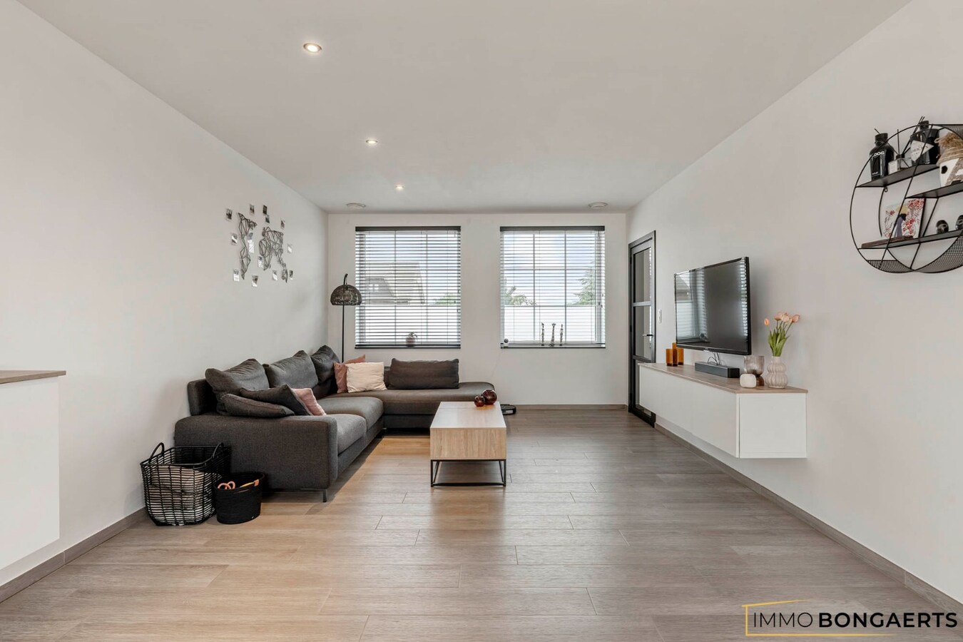 Recente gezinswoning met 3 slaapkamers 