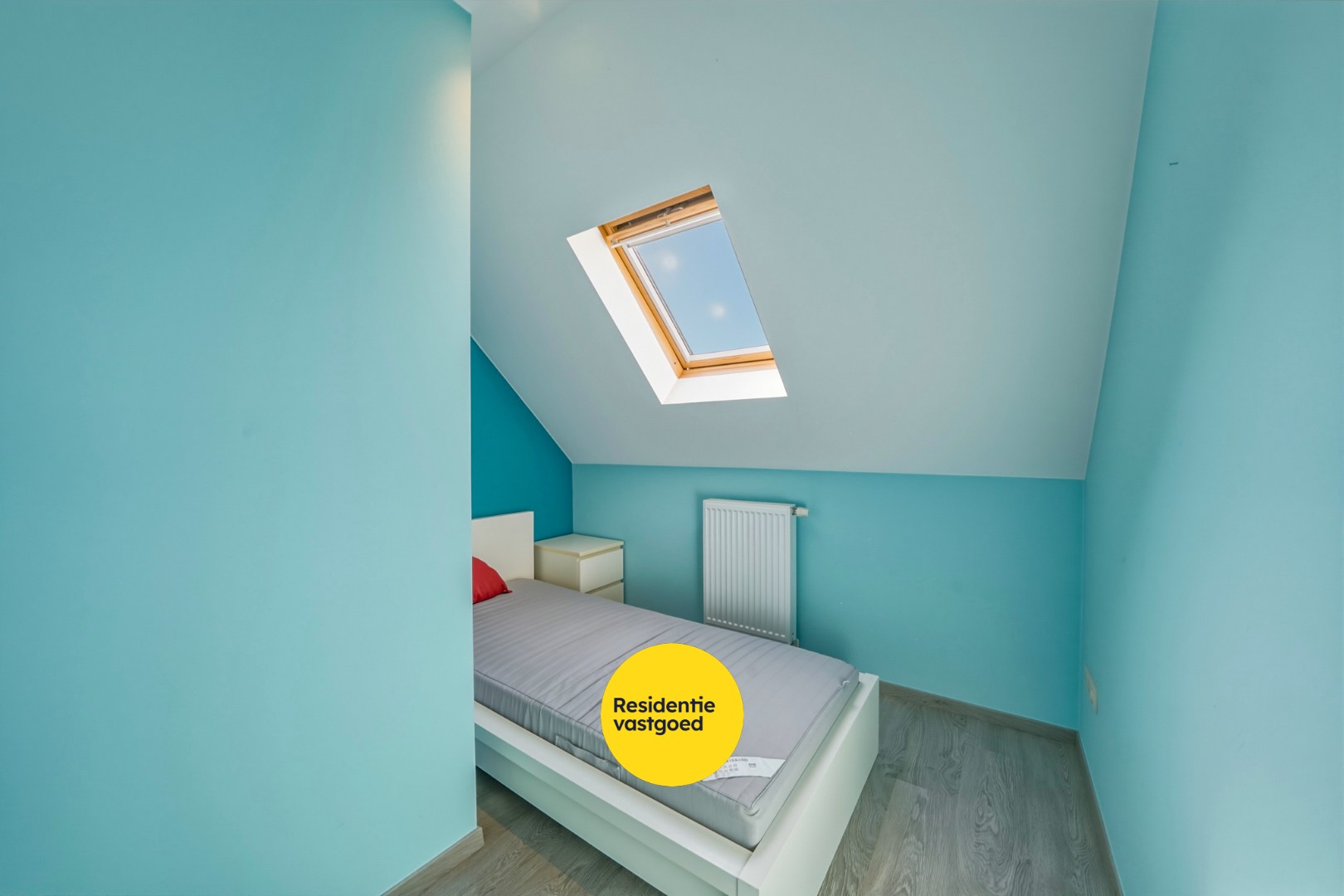 Instapklare recente woning met zeer ruime garage en tuin in Oudenburg 