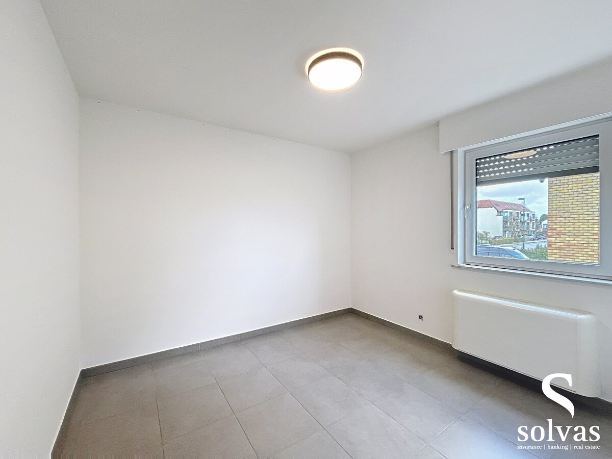 Ruim prachtig appartement met terras, garage en 2 slaapkamers &amp; dressing in Aalter - 125.00m² bewoonbare oppervlakte 