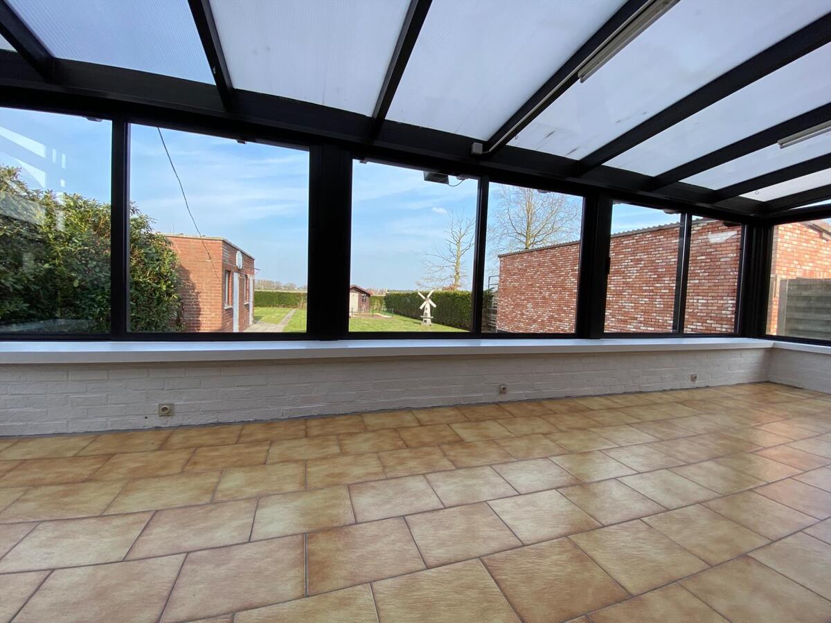 Rustig gelegen alleenstaande woning met 3 slaapkamers op 920 m² te Koekelare 