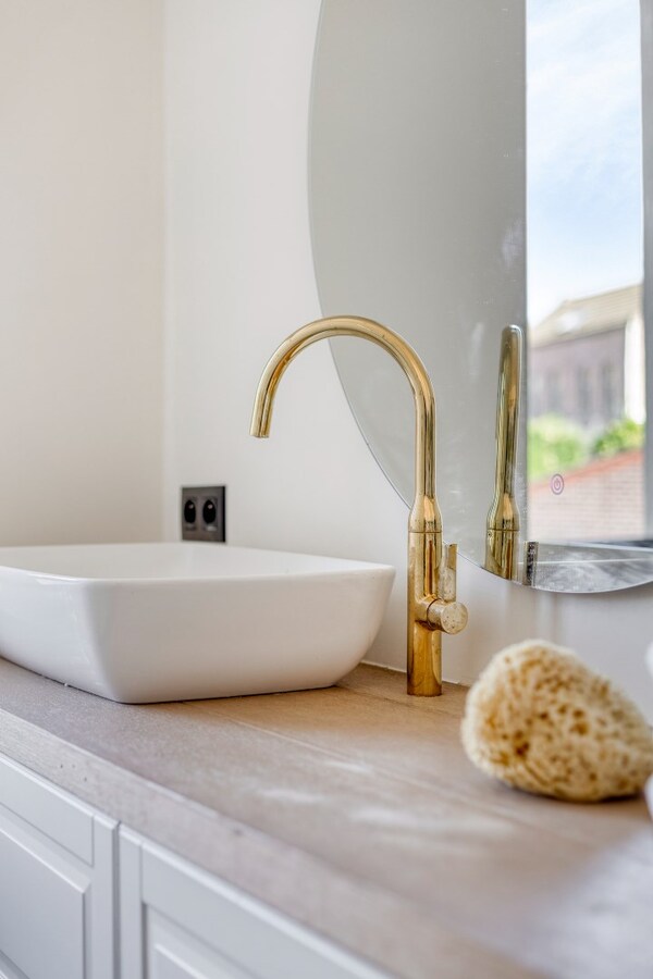 Prachtig volledig gerenoveerde half open bebouwing te Hoegaarden  - Energielabel B 