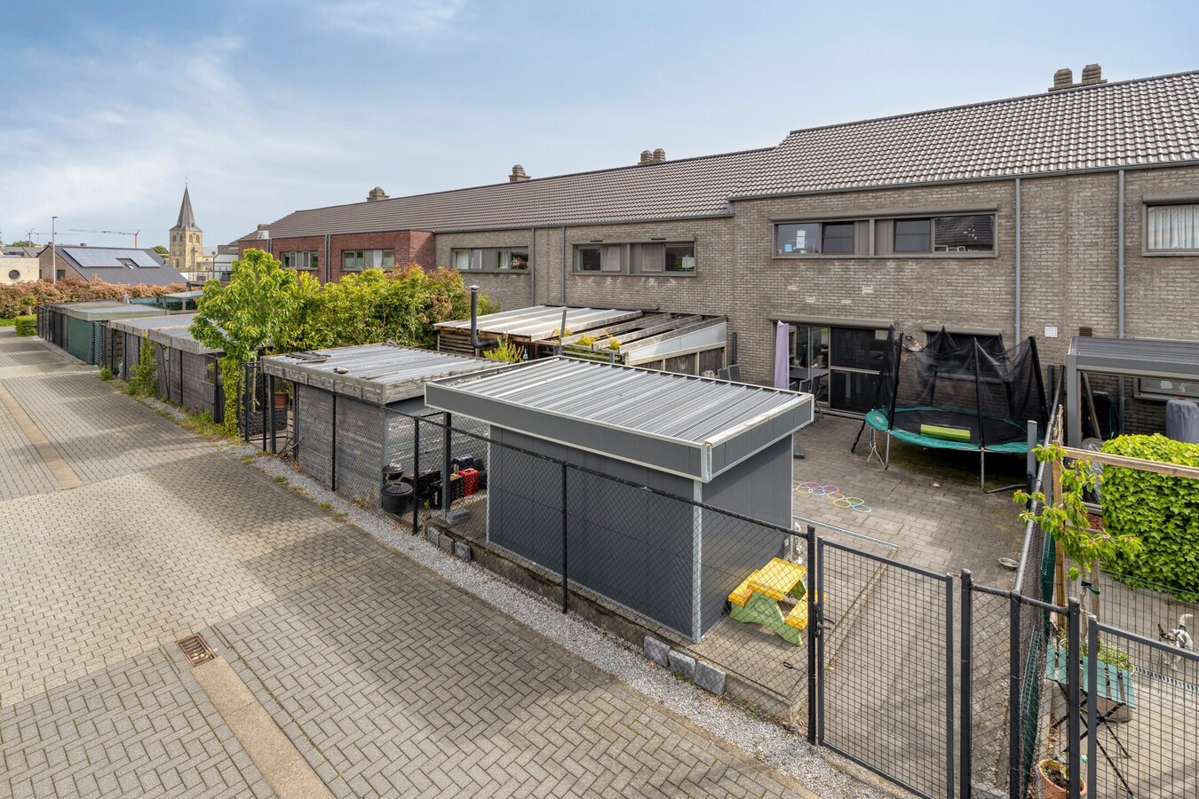 Gruitrode: gezinswoning (2009) met 3 slaapkamers en tuintje 
