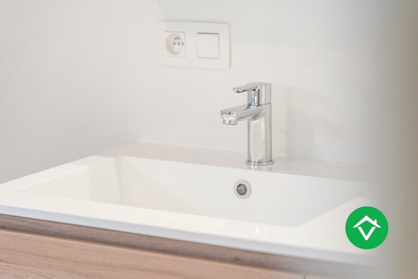 Volledig gerenoveerde woning (EPB B) met garage op topligging te Eernegem 