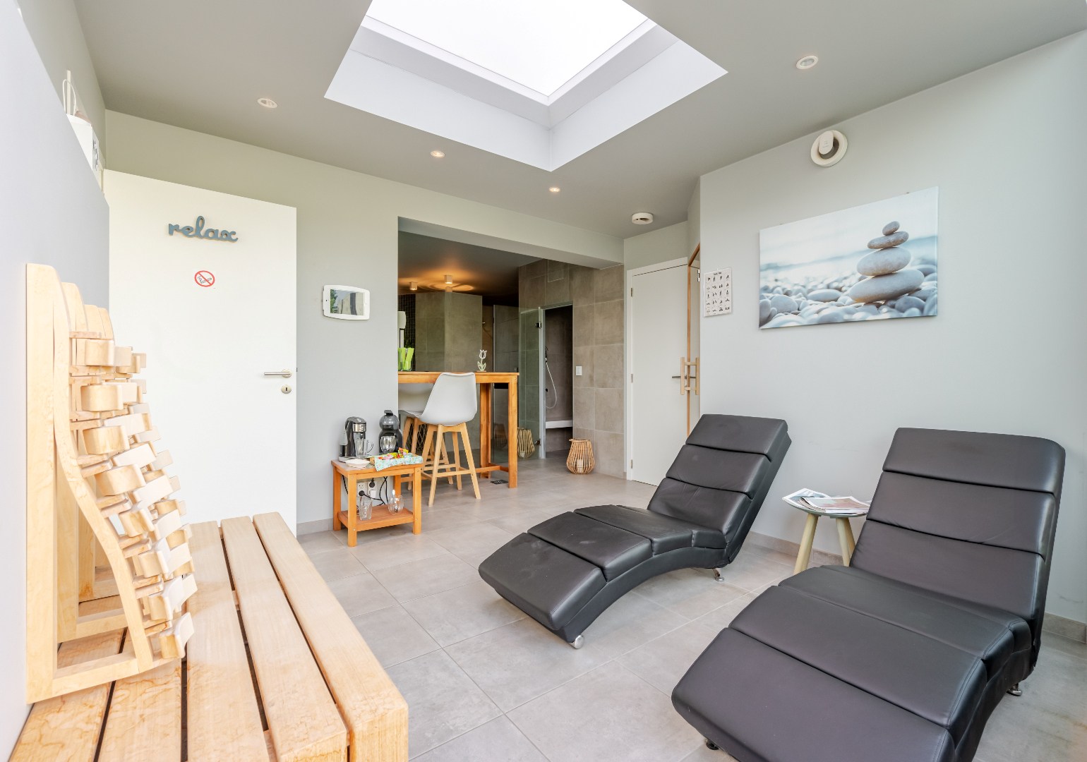 Energiezuinige villa met exclusieve wellness en polyvalent bijgebouw in Oostende 