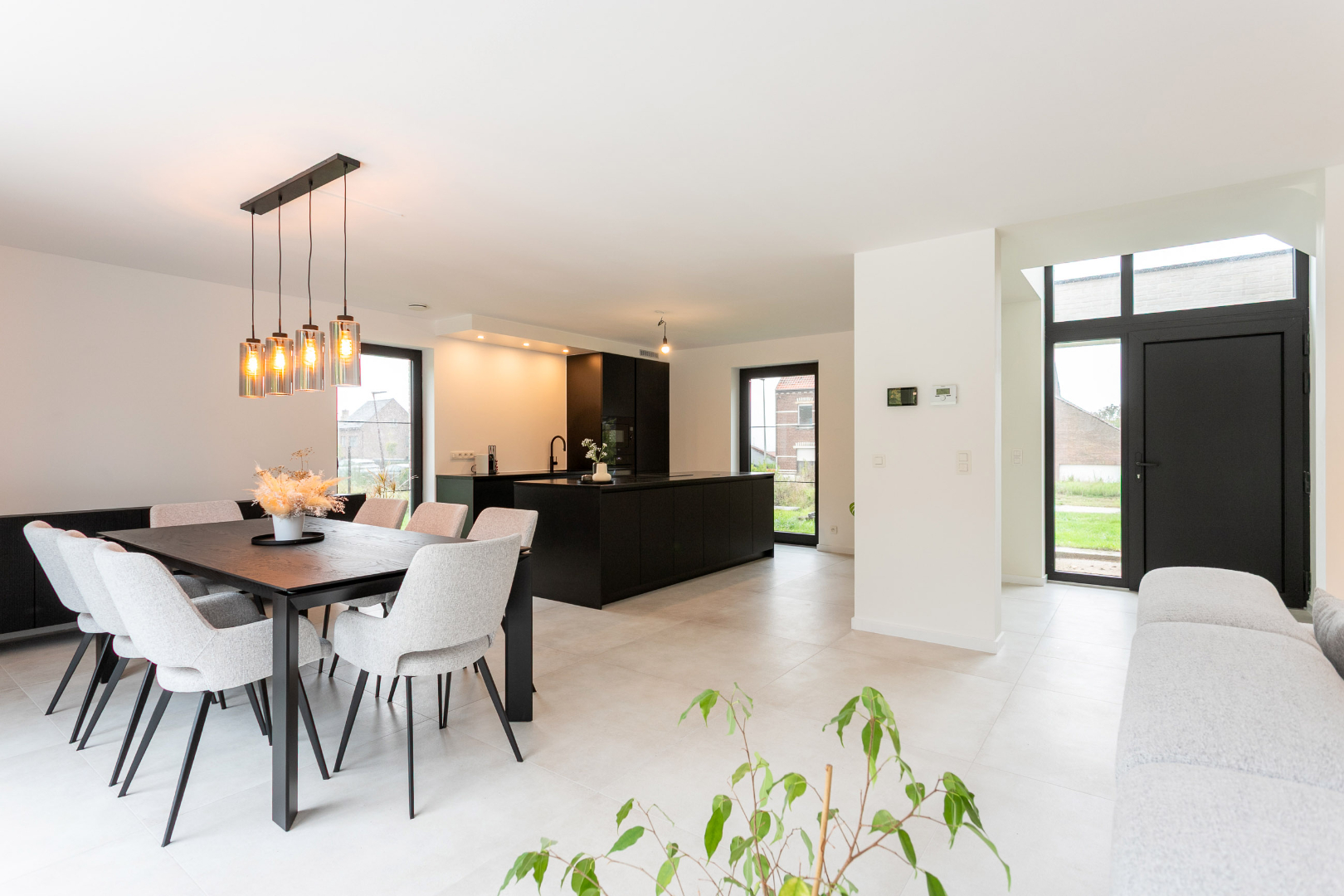 Recente stijlvolle gezinswoning met 3 slpk te Beersel 