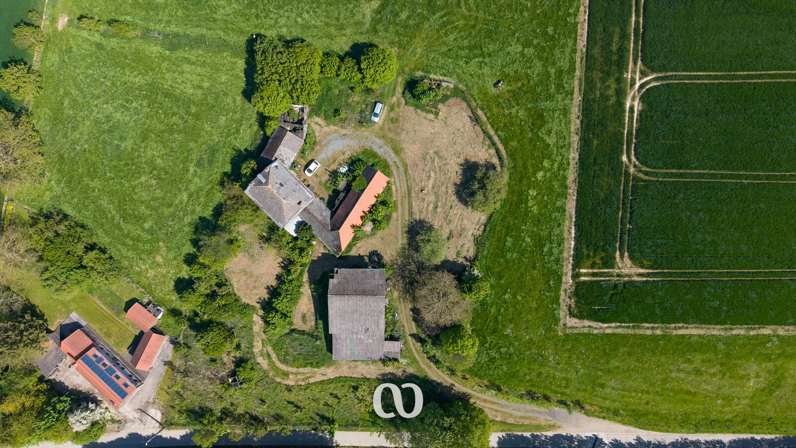Uniek gelegen te renoveren/af te breken hoeve 