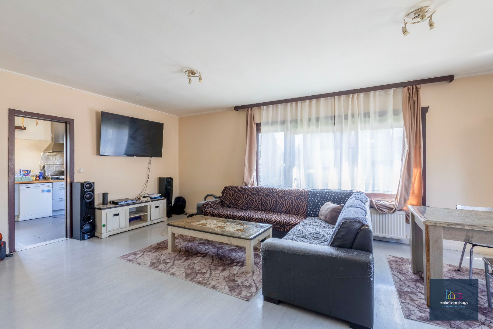 Building met 2 app. met 3 slps en 2 garages 