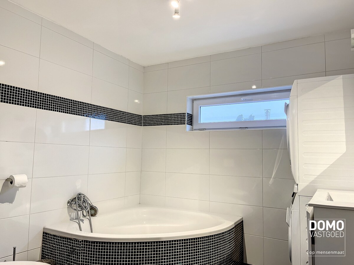 Gerenoveerde rijwoning in Zoutleeuw met 2 slaapkamers - energielabel D 