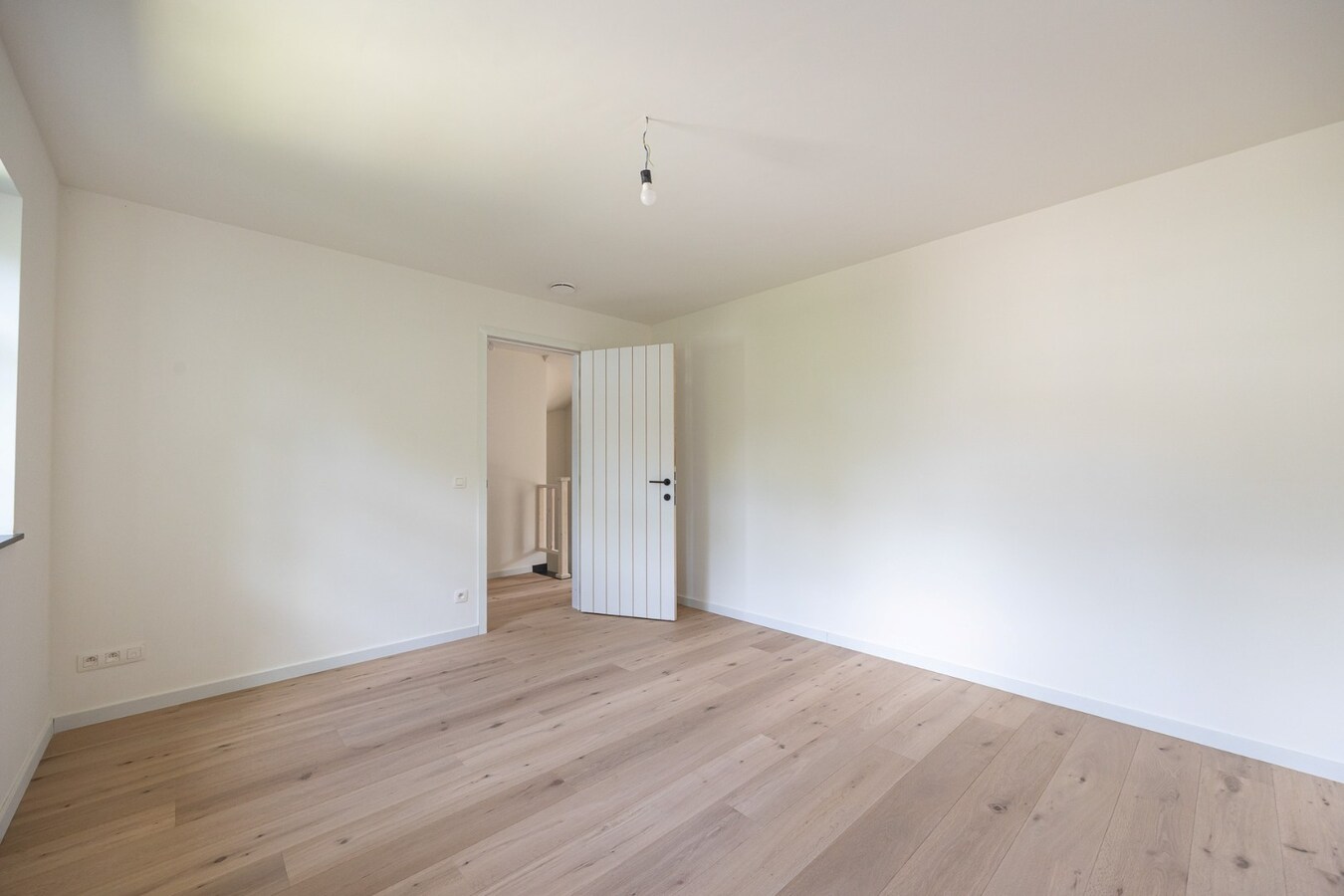 Energievriendelijke (A+) E-peil -5 nieuwbouwvilla in centrum Schilde met Zuid-tuin. 