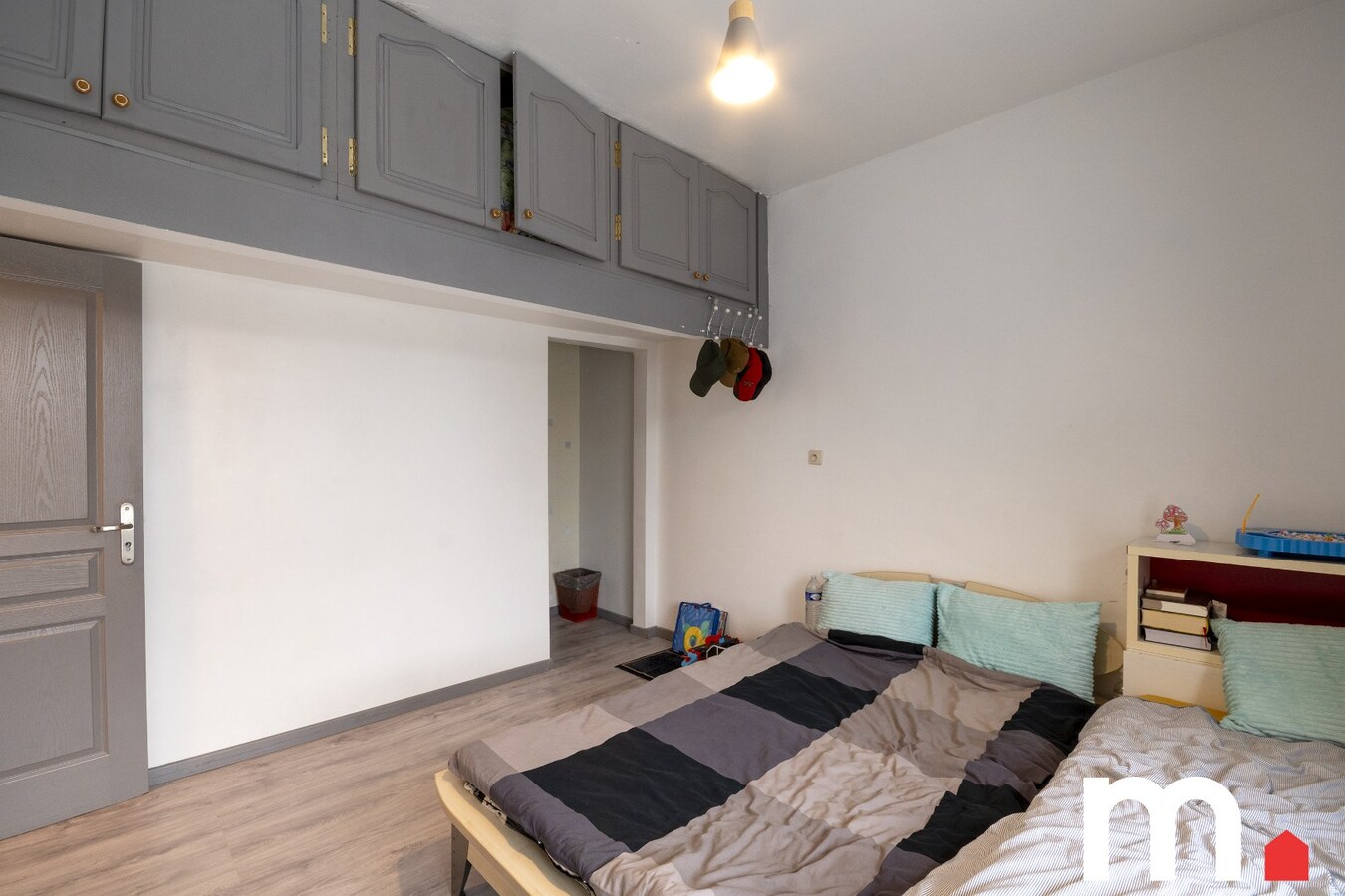 Instapklare woning met 4 slaapkamers en tuin te Kortrijk ! TOPligging 