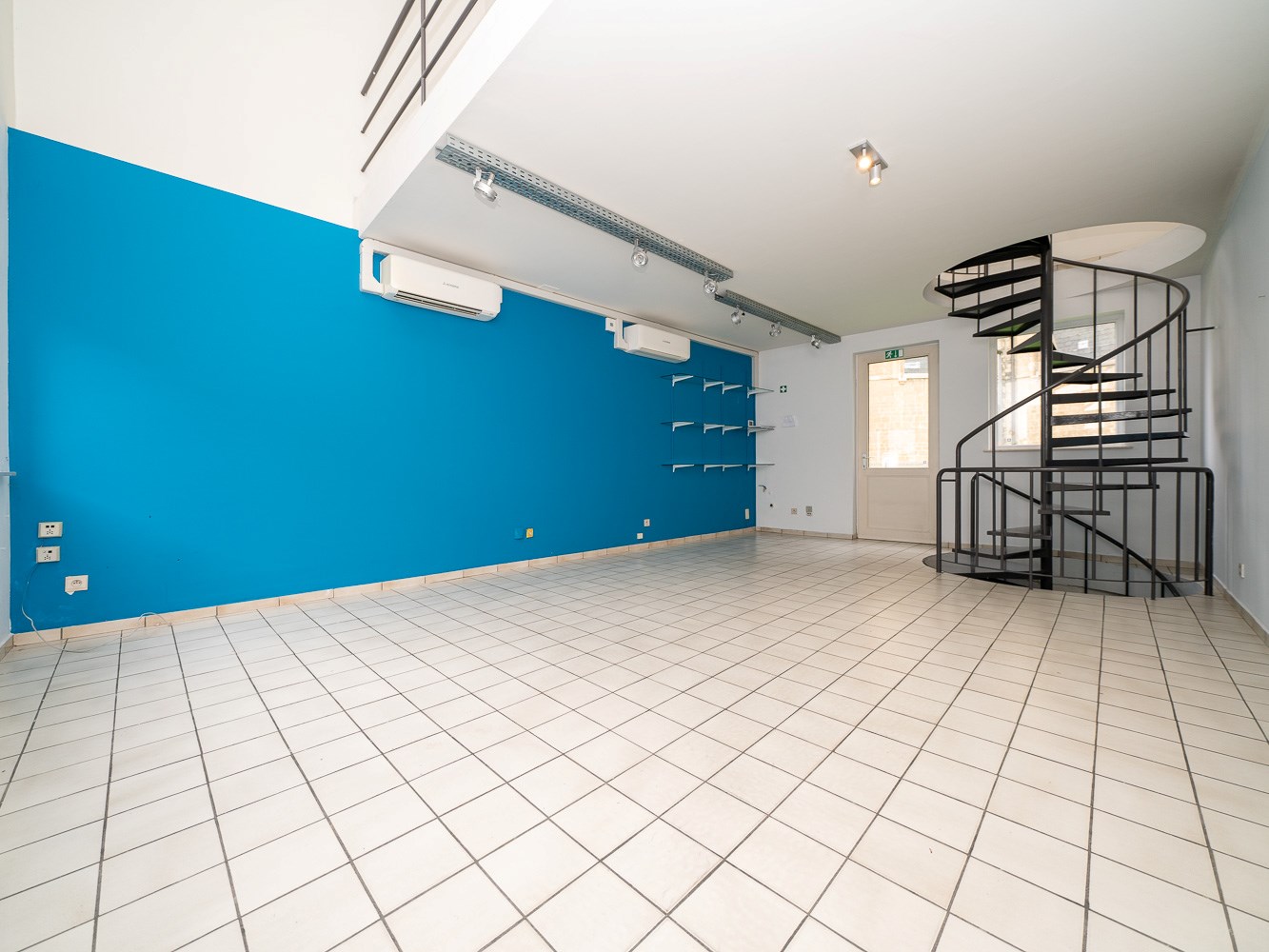 Handelspand in het bruisende centrum 