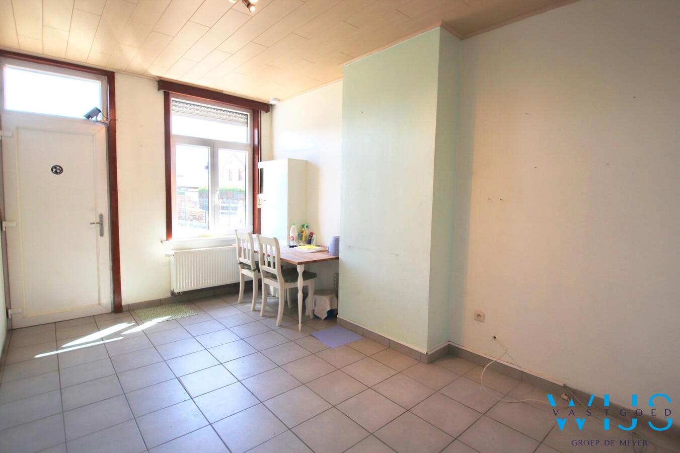 Woonhuis met 1 slaapkamer in het centrum van Ertvelde ! 