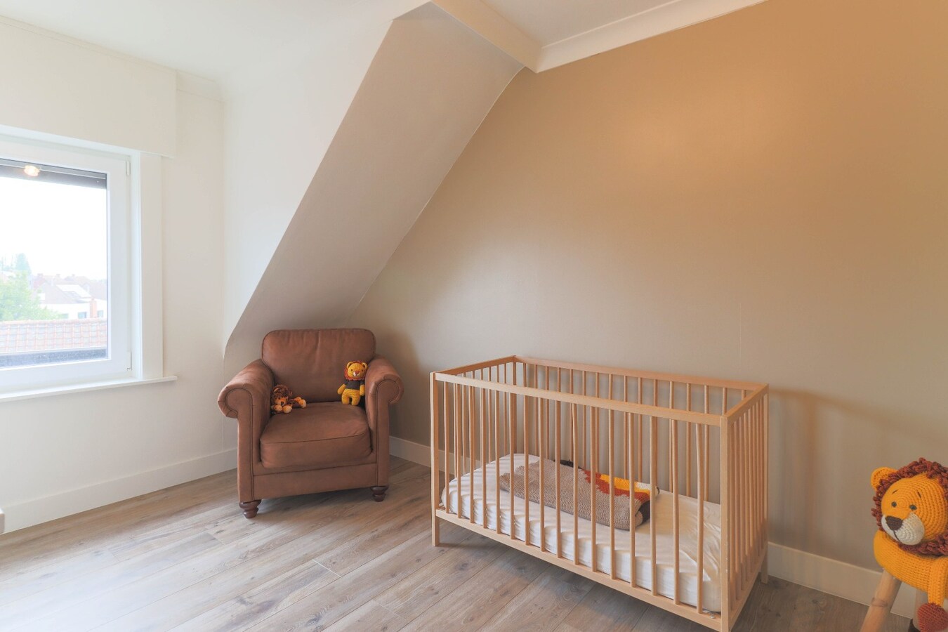 Fantastisch gelegen woning te Waregem ! 
