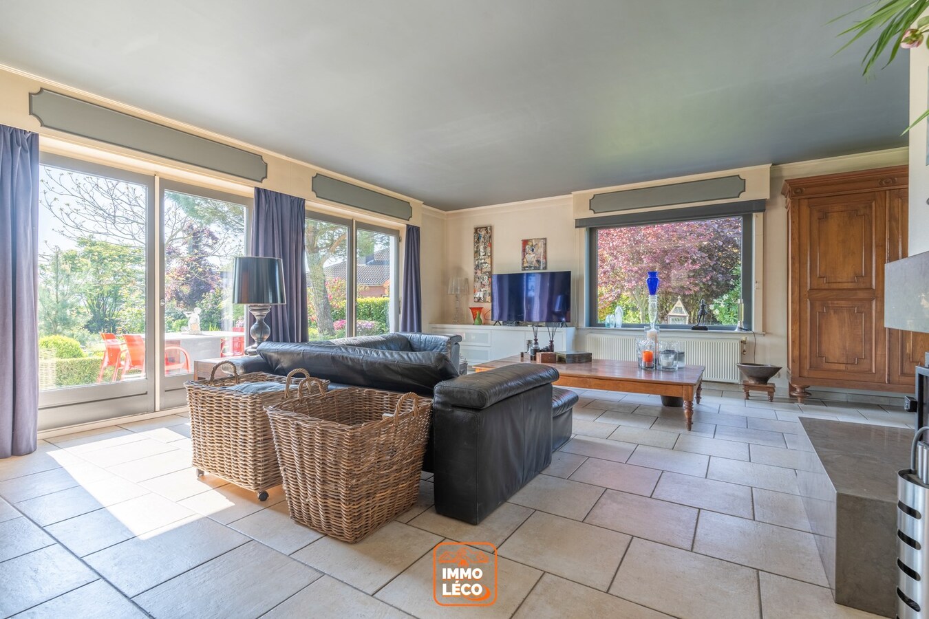 Superbe propriété « semi plain-pied » érigée sur une parcelle de 1823m2, COUP DE COEUR ABSOLU ! 