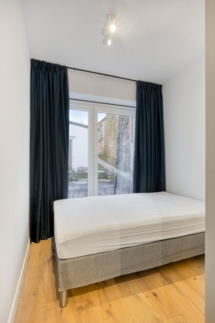 Totaal gerenoveerde en bemeubelde studio op gunstige ligging nabij Leuven 
