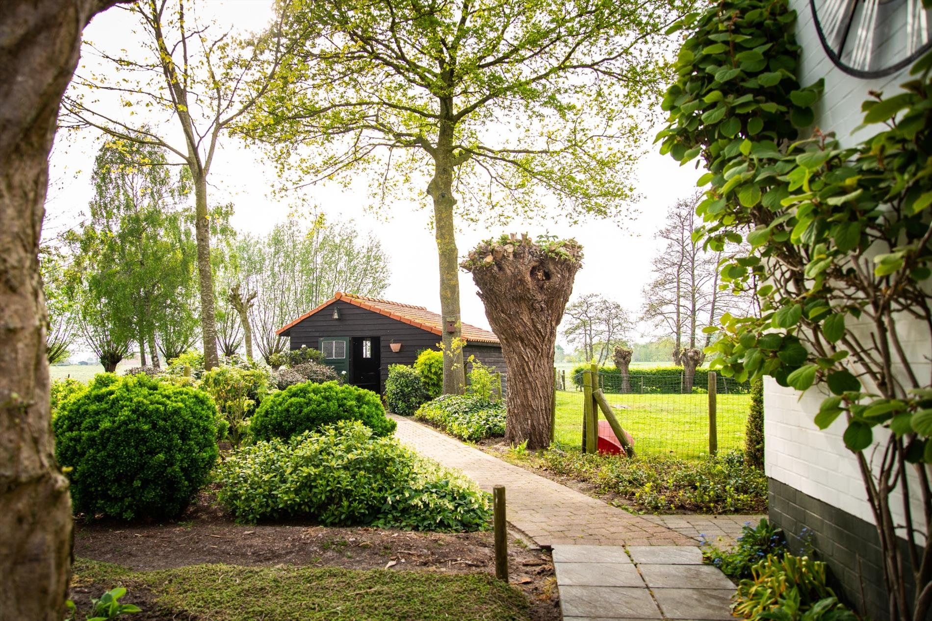 Uniek landhuis op 7.390m²  te Bassevelde 