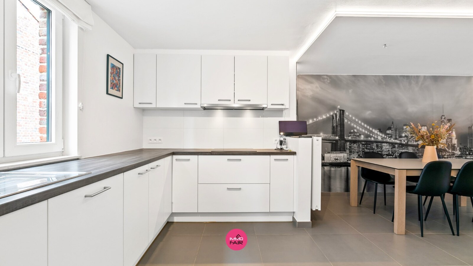 Instapklaar, energiezuinig appartement met garage 