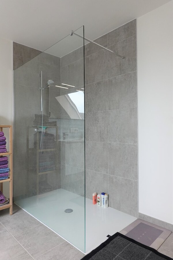 Halfopen nieuwbouw met inpandige garage 