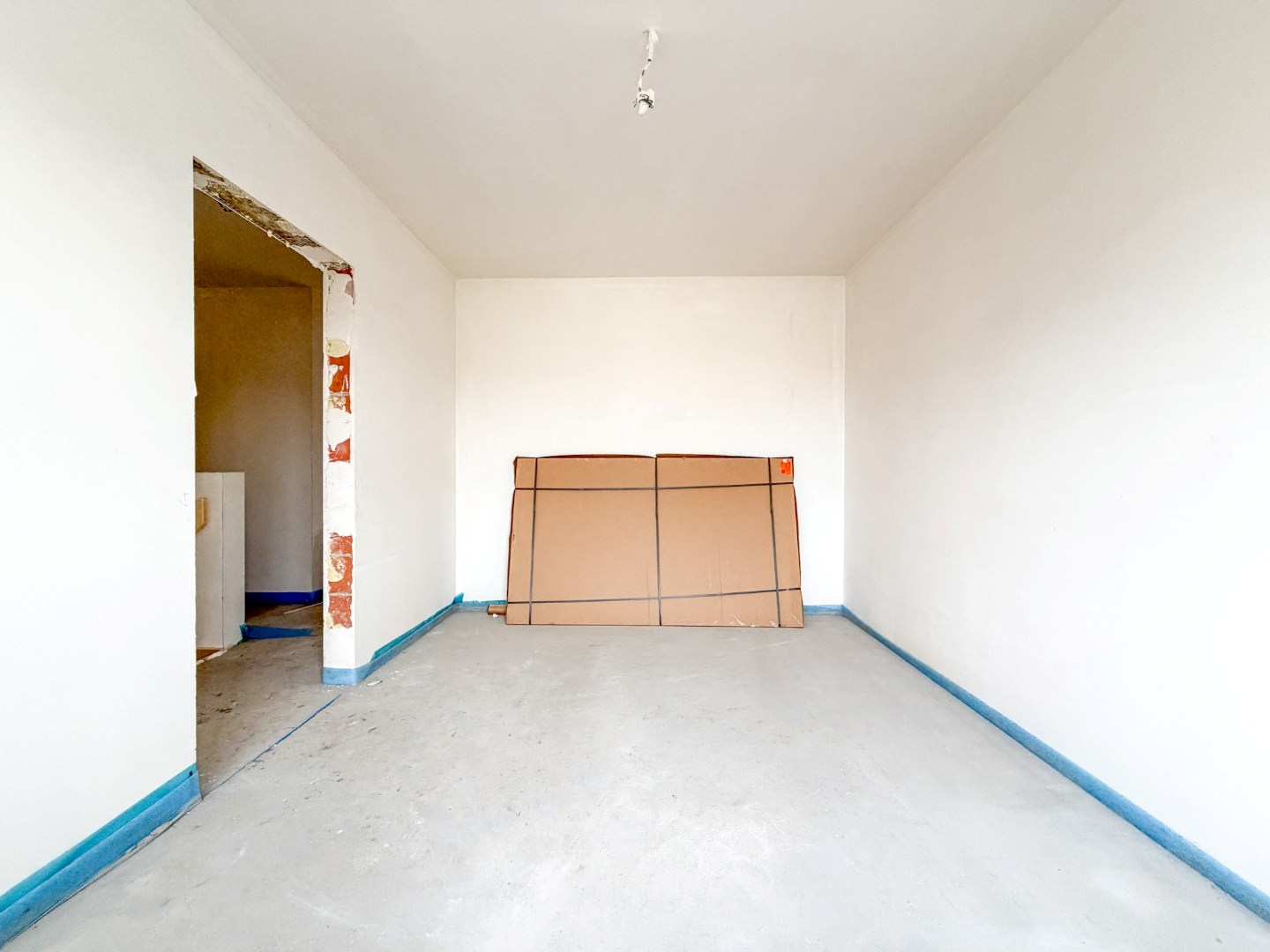 Rustig gelegen energiezuinige nieuwbouwwoning met 4 slpk, op ruim perceel, Torhout. 