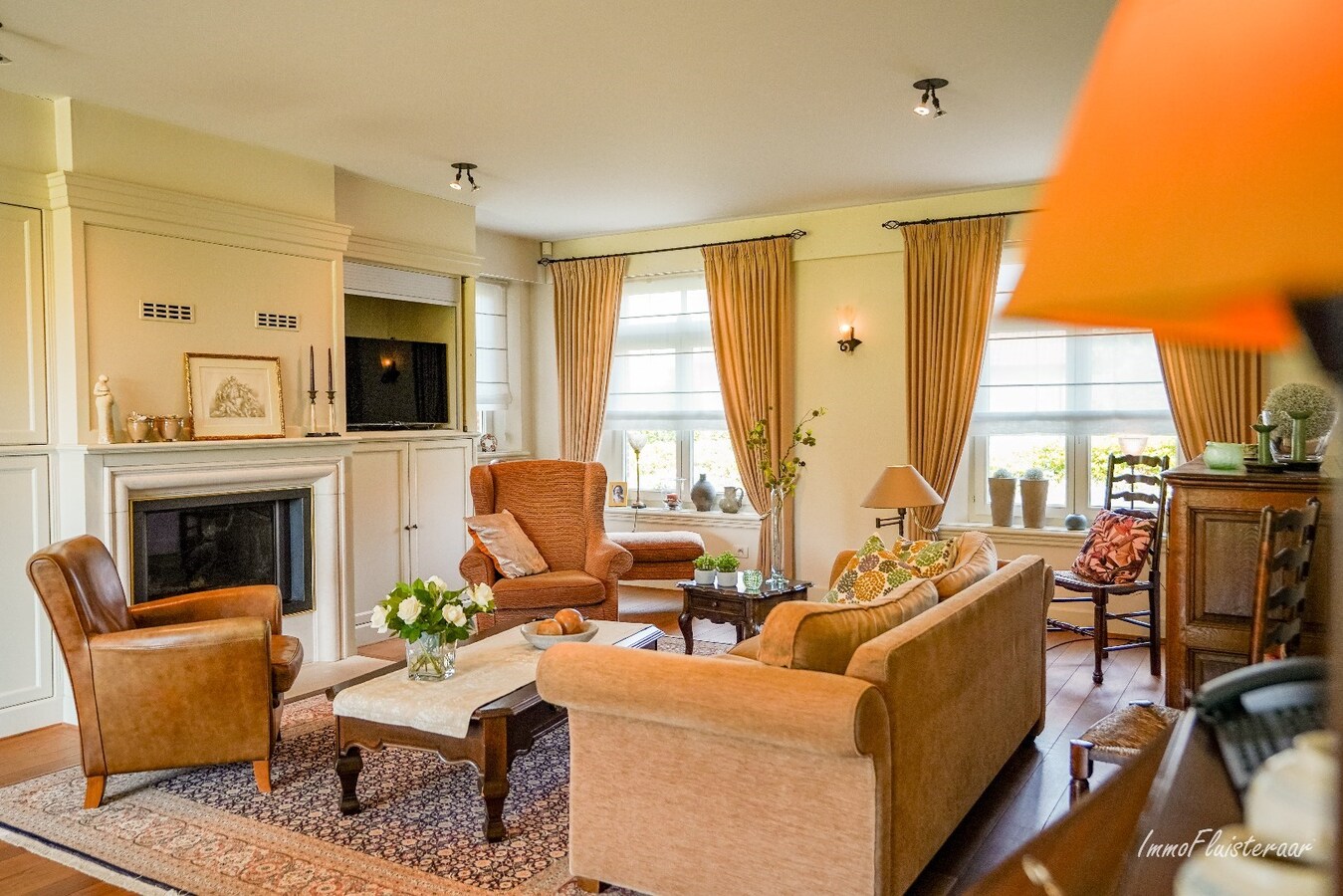 Royale, luxueuze villa met bijgebouwen op ca. 66a te Arendonk 