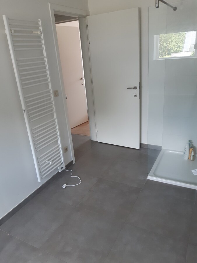Half open (160 m²) met zonnepanelen ! 