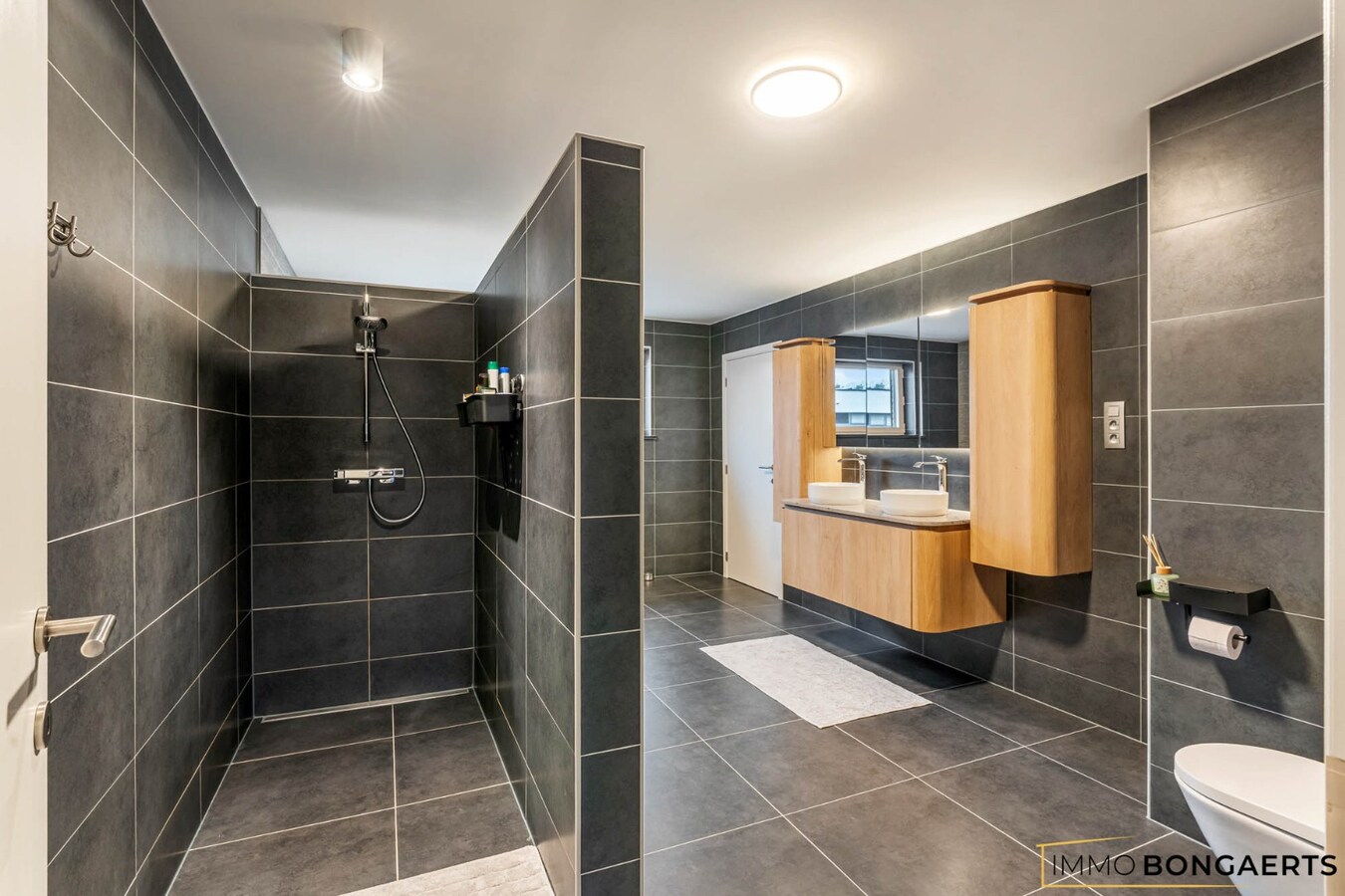 Ruime woning met 3 slaapkamers 