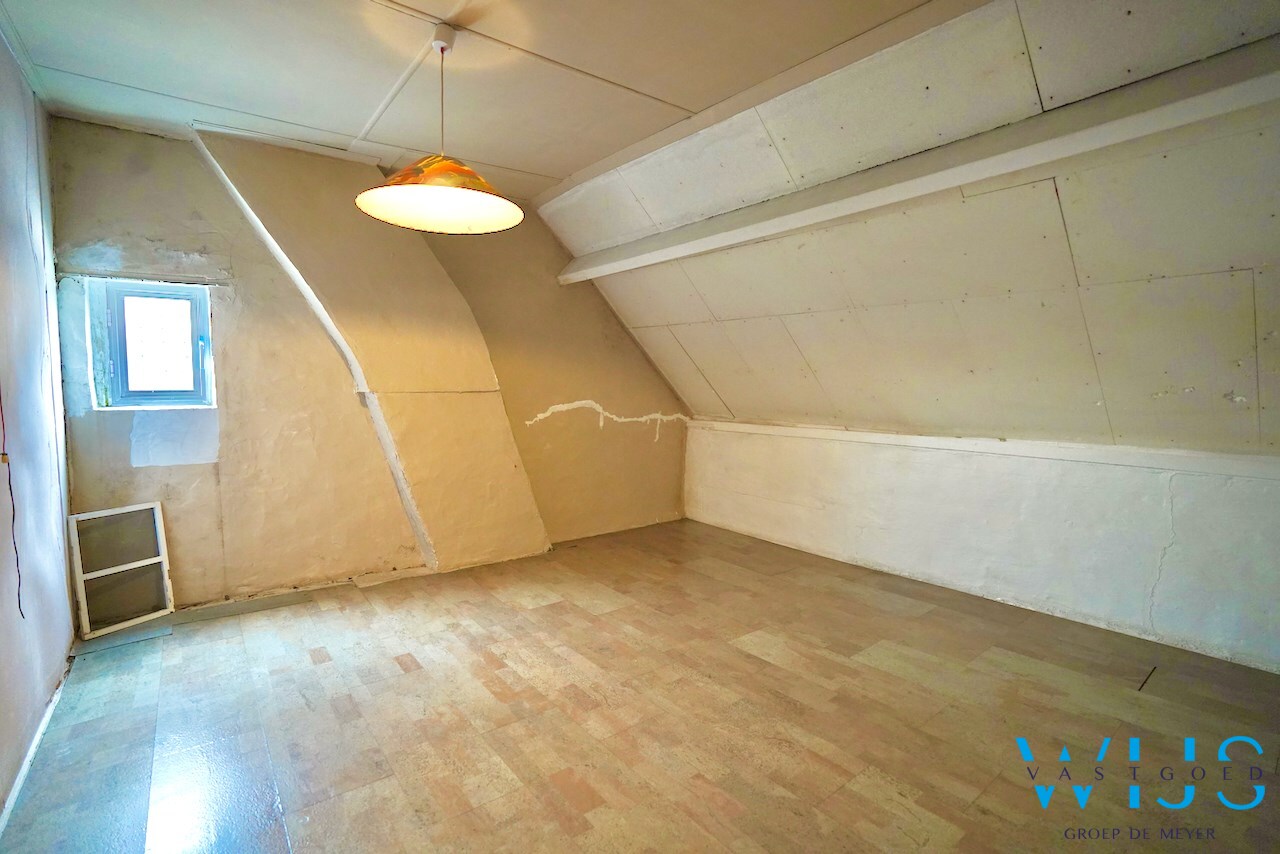 Te renoveren woning in centrum Ertvelde 