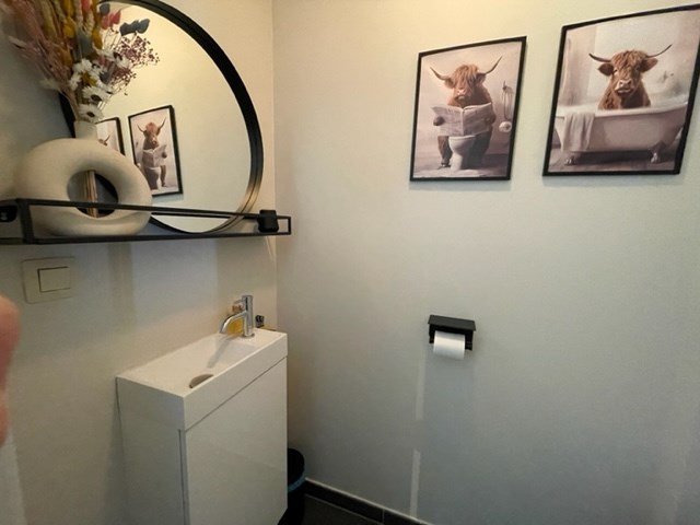 Dakappartement met 1 slaapkamer en groot terras in Geel 