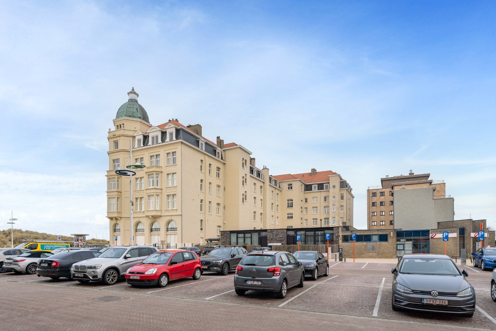 1 chambre avec salle de bains dans un appartement en résidence Palace 