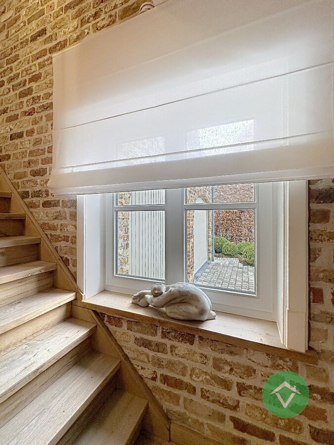 Exclusieve alleenstaande villa met zonnige tuin in een gegeerde woonomgeving te Koekelare 