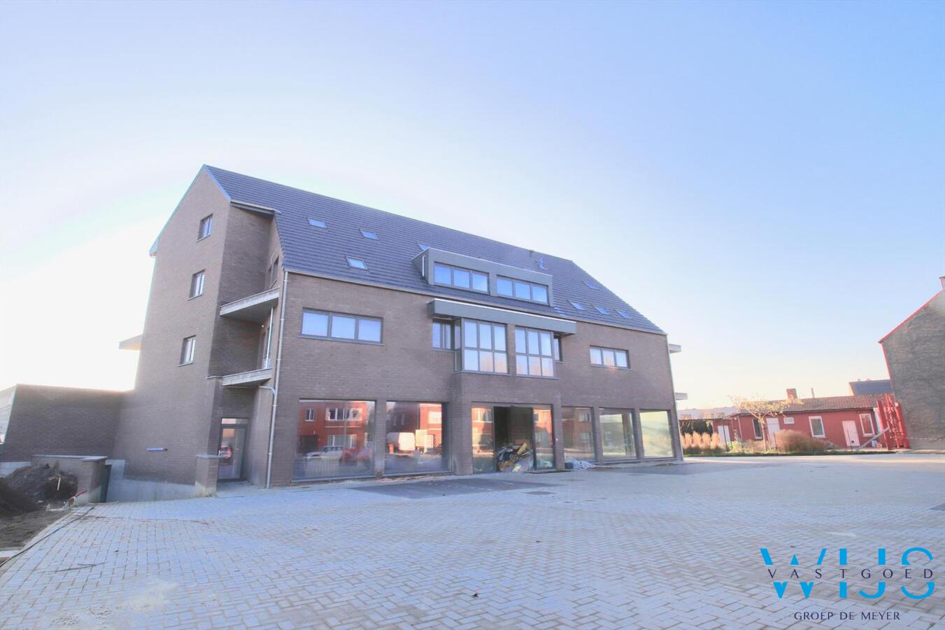 Duplexappartement met 4 slaapkamers &amp; zonneterras te Ertvelde! 