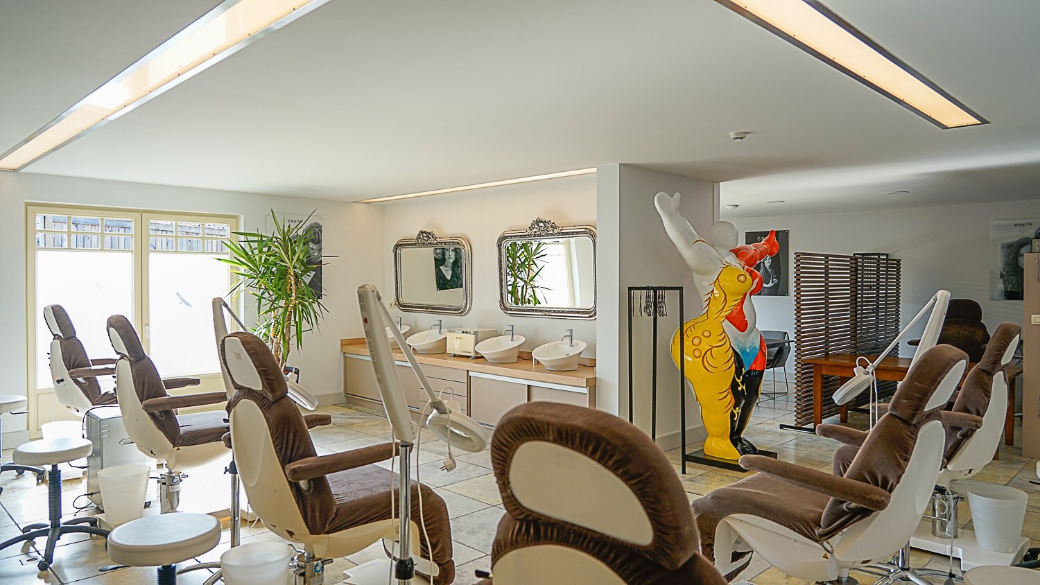 Handelscomplex / Praktijk / Showroom / Horeca / Wellnesskliniek / Villa/ ...op 4.367 m². 