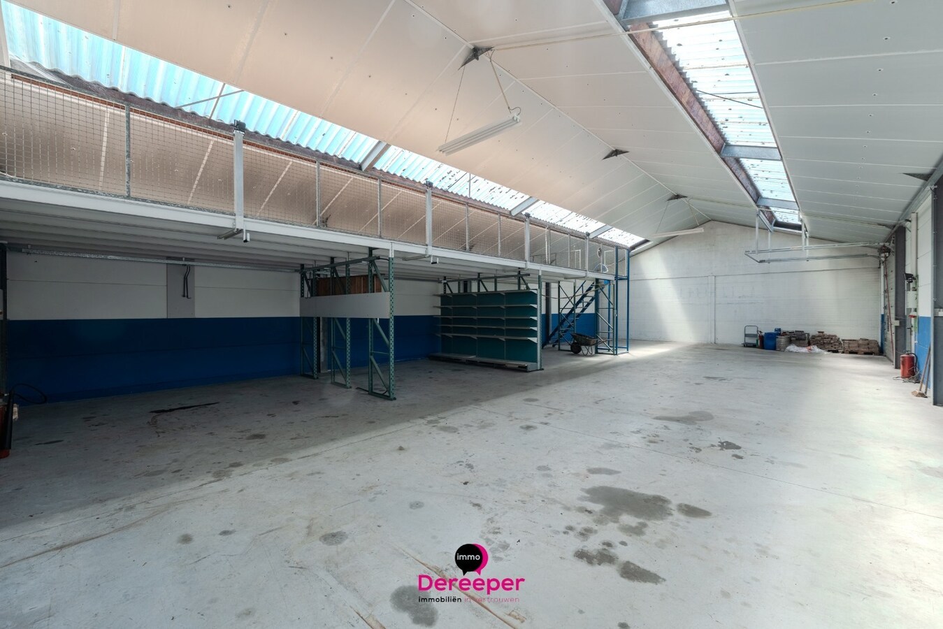 Projecteigendom met tal van ontwikkelingsmogelijkheden op perceel van 2.084 m² 