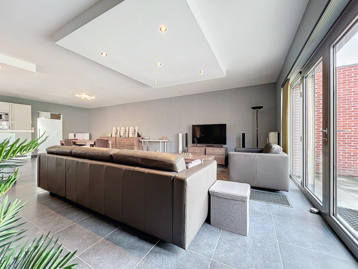 Toffe, energiezuinige HOB met tuin nabij centrum Sint-Lievens-Houtem 