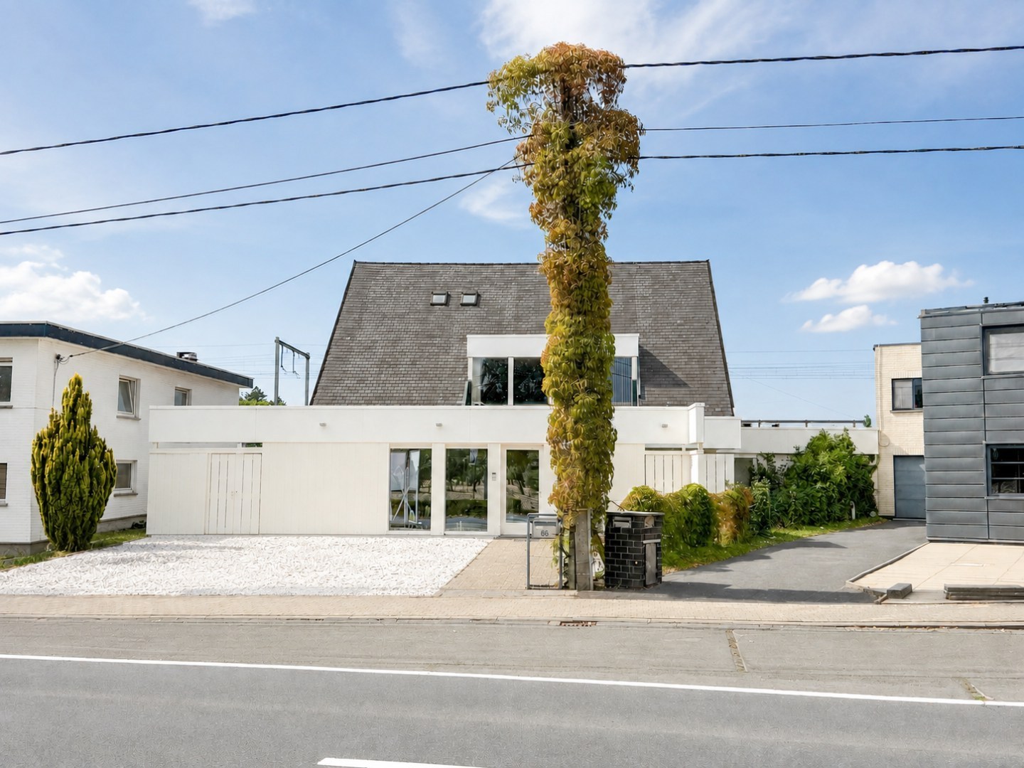 Kangoeroewoning of combinatie wonen en werken, ruim perceel, gunstig gelegen met tal van opportuniteiten! Torhout 