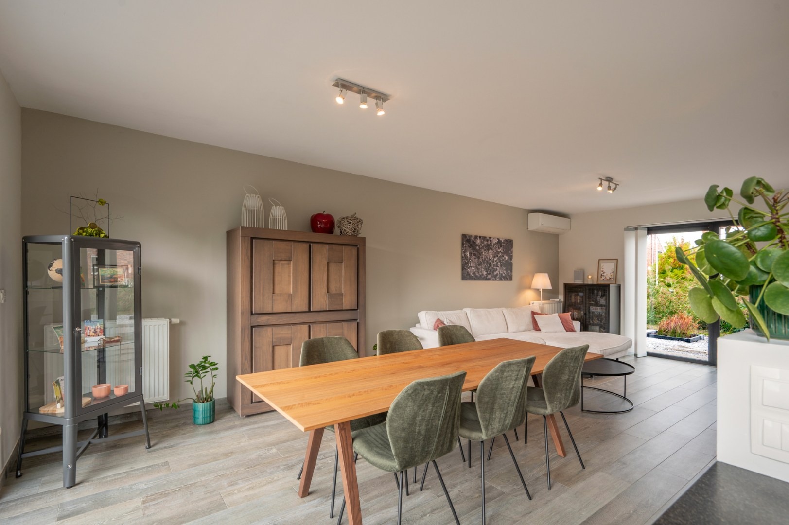 Instapklare en rustig gelegen woning met 3 slaapkamers 