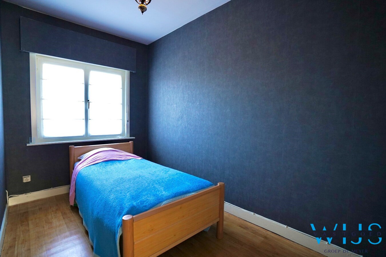 Stevig woonhuis aan de rand van het centrum van Sleidinge 