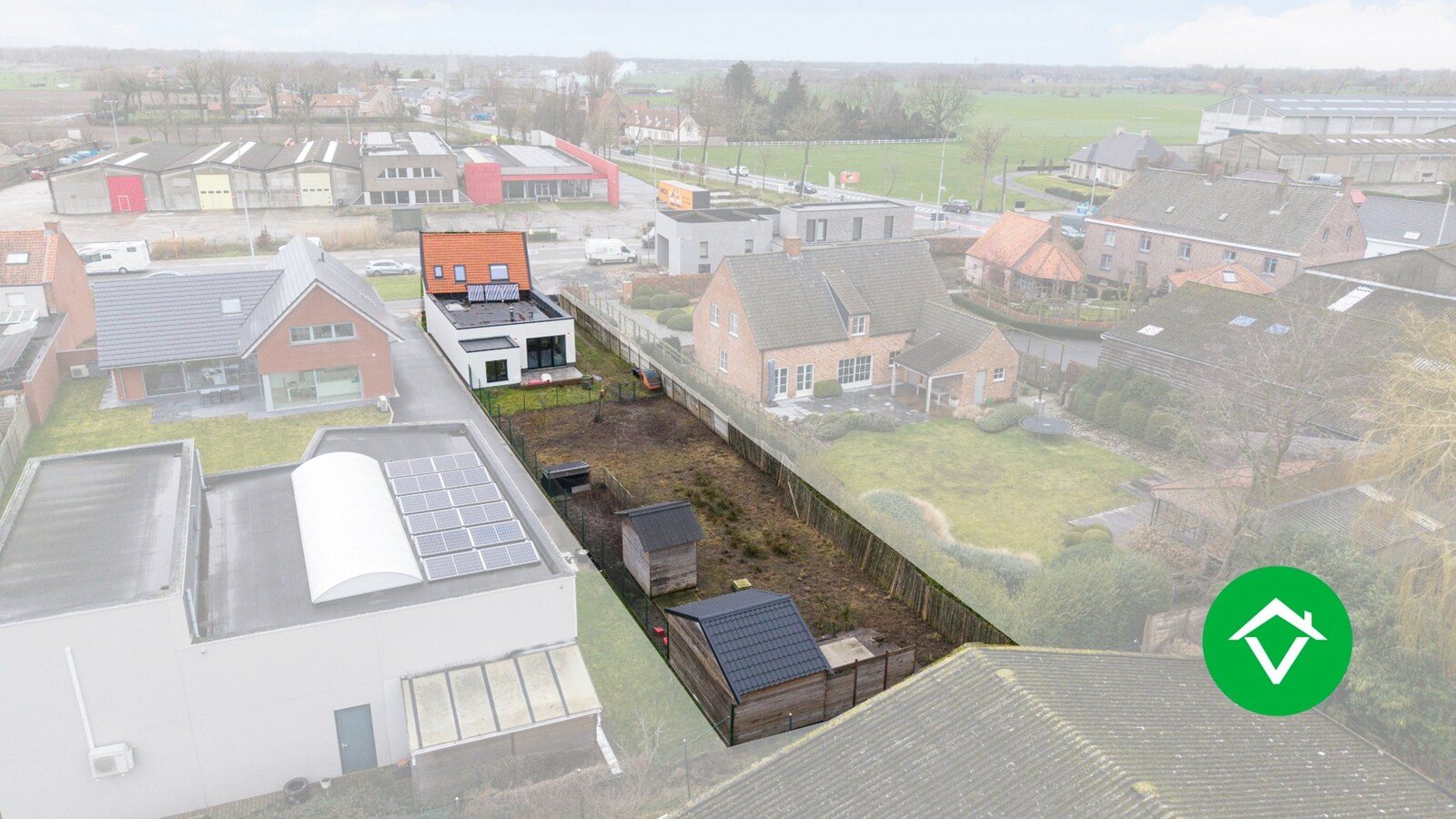 Energiezuinige, instapklare gezinswoning op 716 m² met zonnige tuin en vlotte verbindingen 