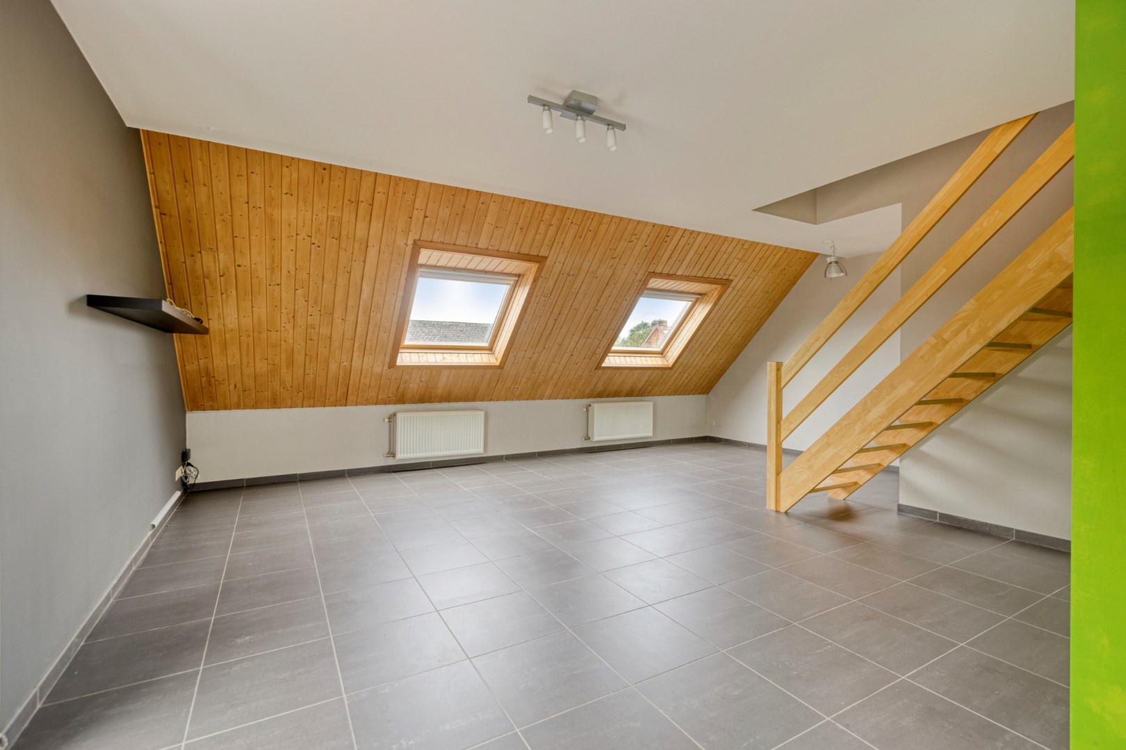 Instapklaar duplexappartement met 1 slpk. nabij centrum Leopoldsburg 