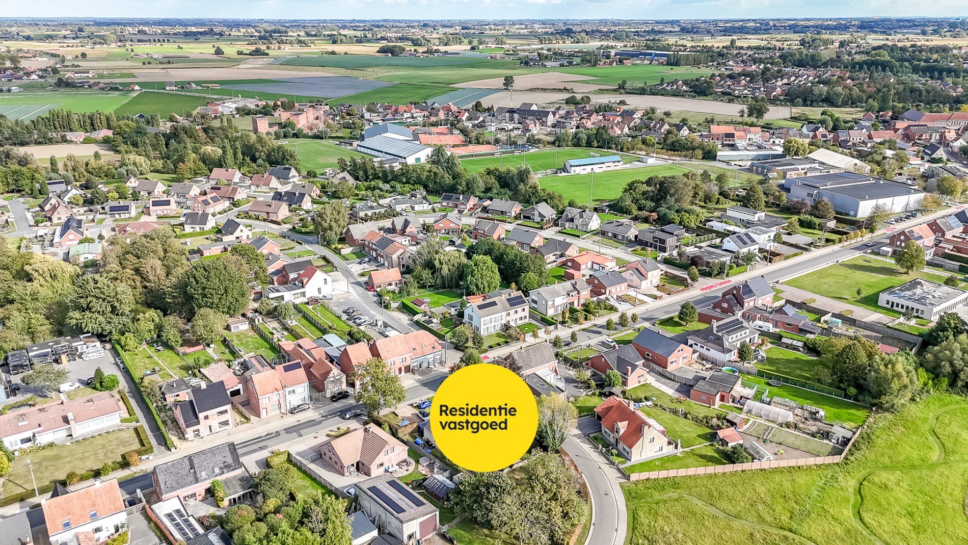 Te renoveren halfopen bebouwing in Kortemark! 