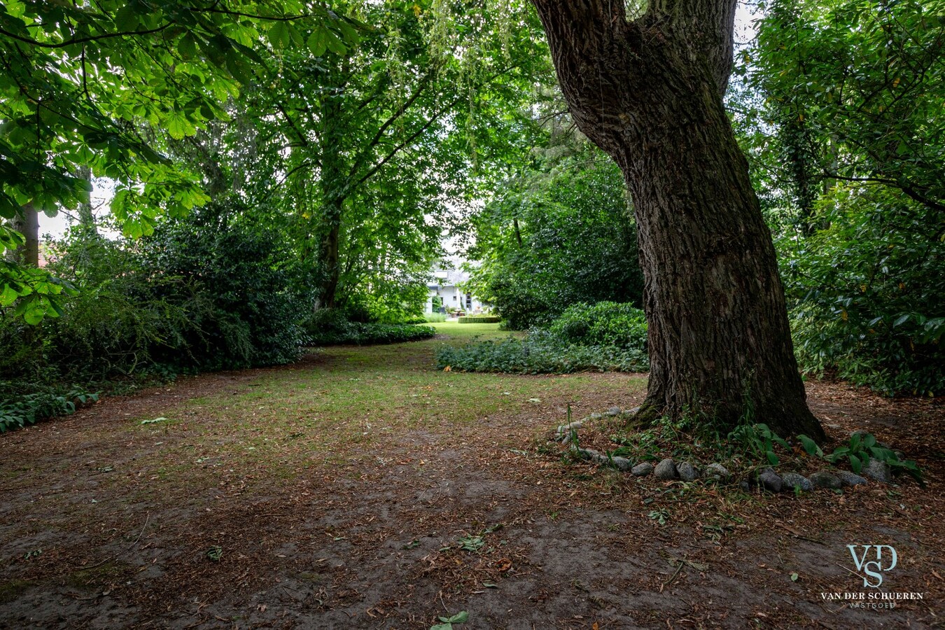 Charmante woning nabij centrum Gavere (op ca. 1255 m²) 