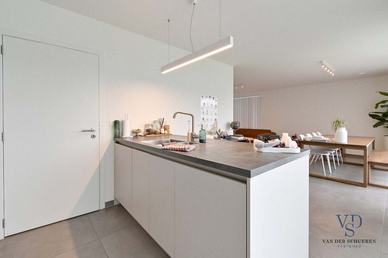 Unieke woning mét tuin in Eke. 