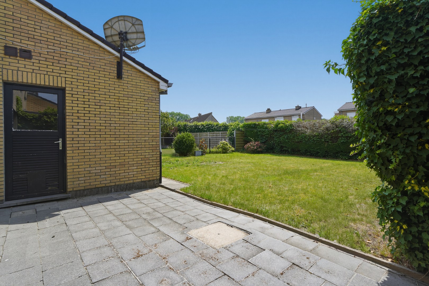 Renovatiewoning met 3 slpks, garage en zonnige tuin 