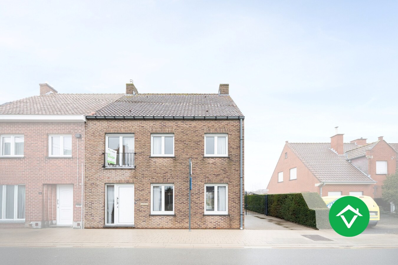 Instapklare woning met 4 slaapkamers en garage te Ichtegem 