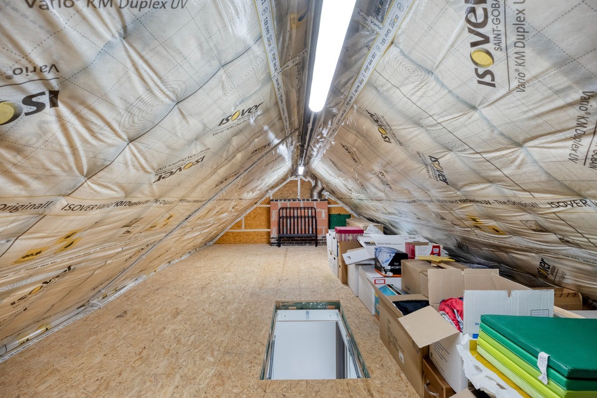Ruime gerenoveerde villa met 5 slaapkamers en 2 badkamers, tuin en garage in Kessel-Lo, EPC-waarde 285 kWh/m² 
