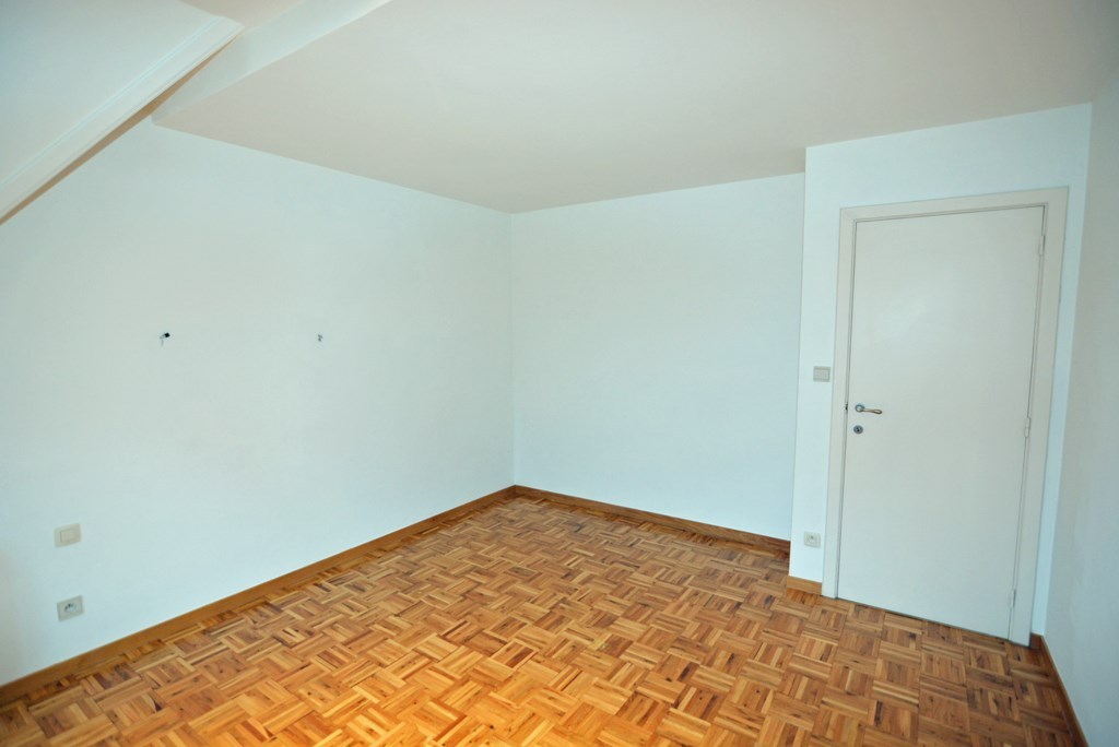 Energiezuinig appartement (113m²) met 3 slpks, terras en garage. 