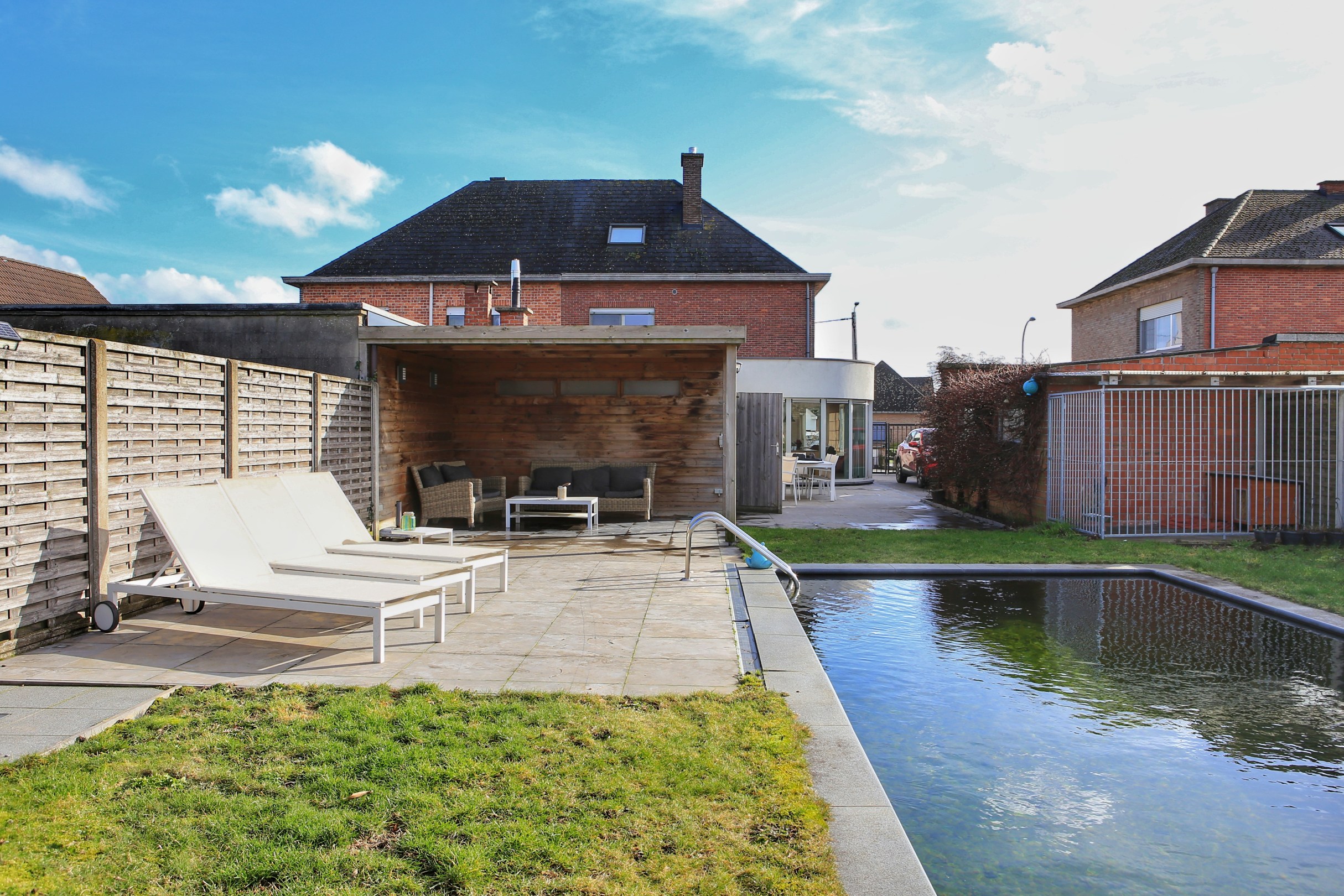 Instapklare woning met 4 slaapkamers 