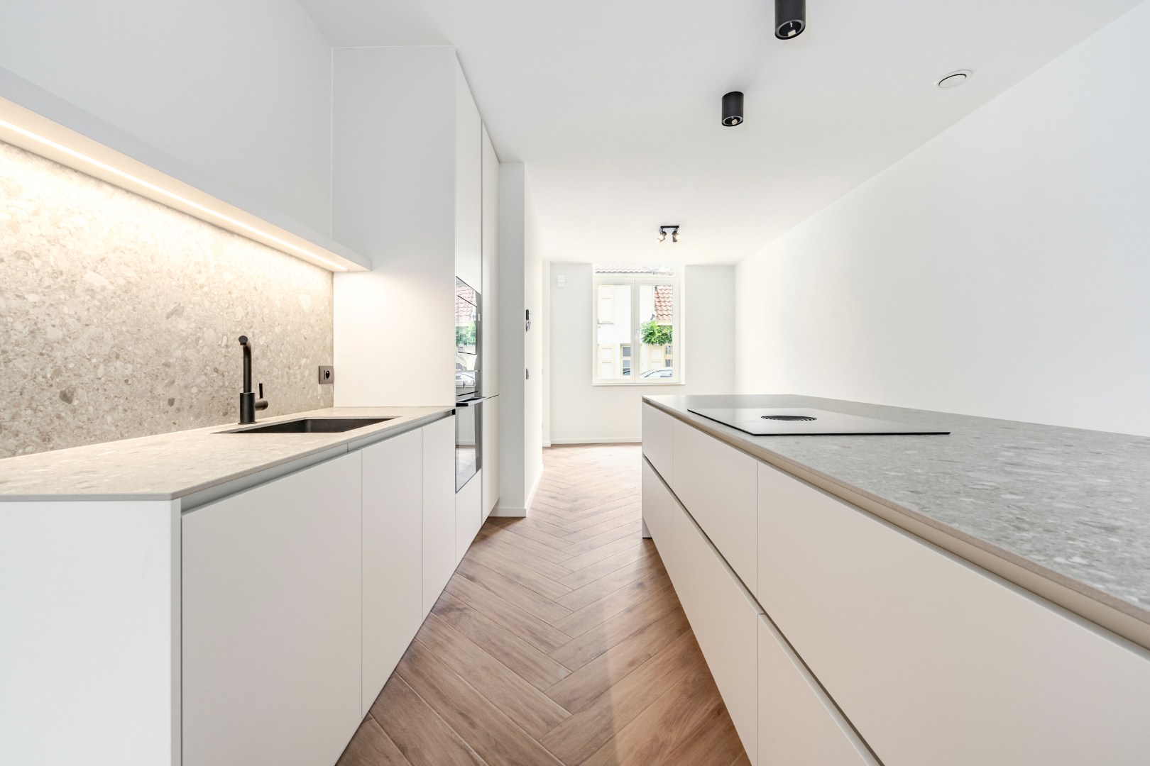 Exclusieve nieuwbouwwoning te huur met 3 slaapkamers in het hart van Brugge 